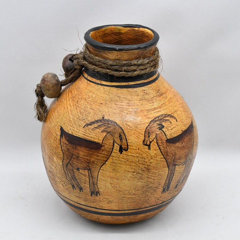 Vintage Solis Ollin Pottery With Animal Motif